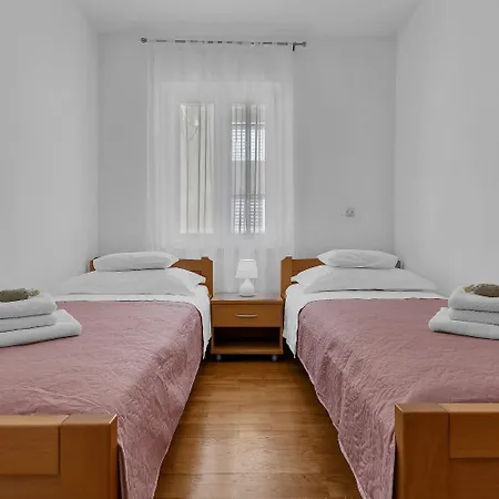 Apartamento Josip Makarska