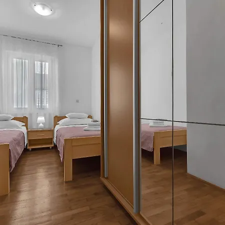 Apartamento Josip Makarska